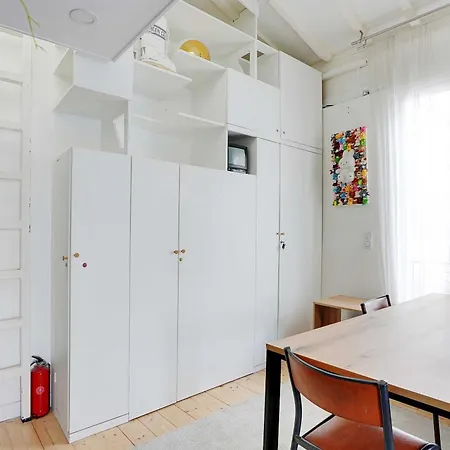 Spacious 2br 4p - Republique アパート *