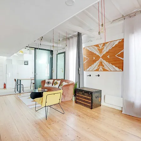 Spacious 2br 4p - Republique アパート